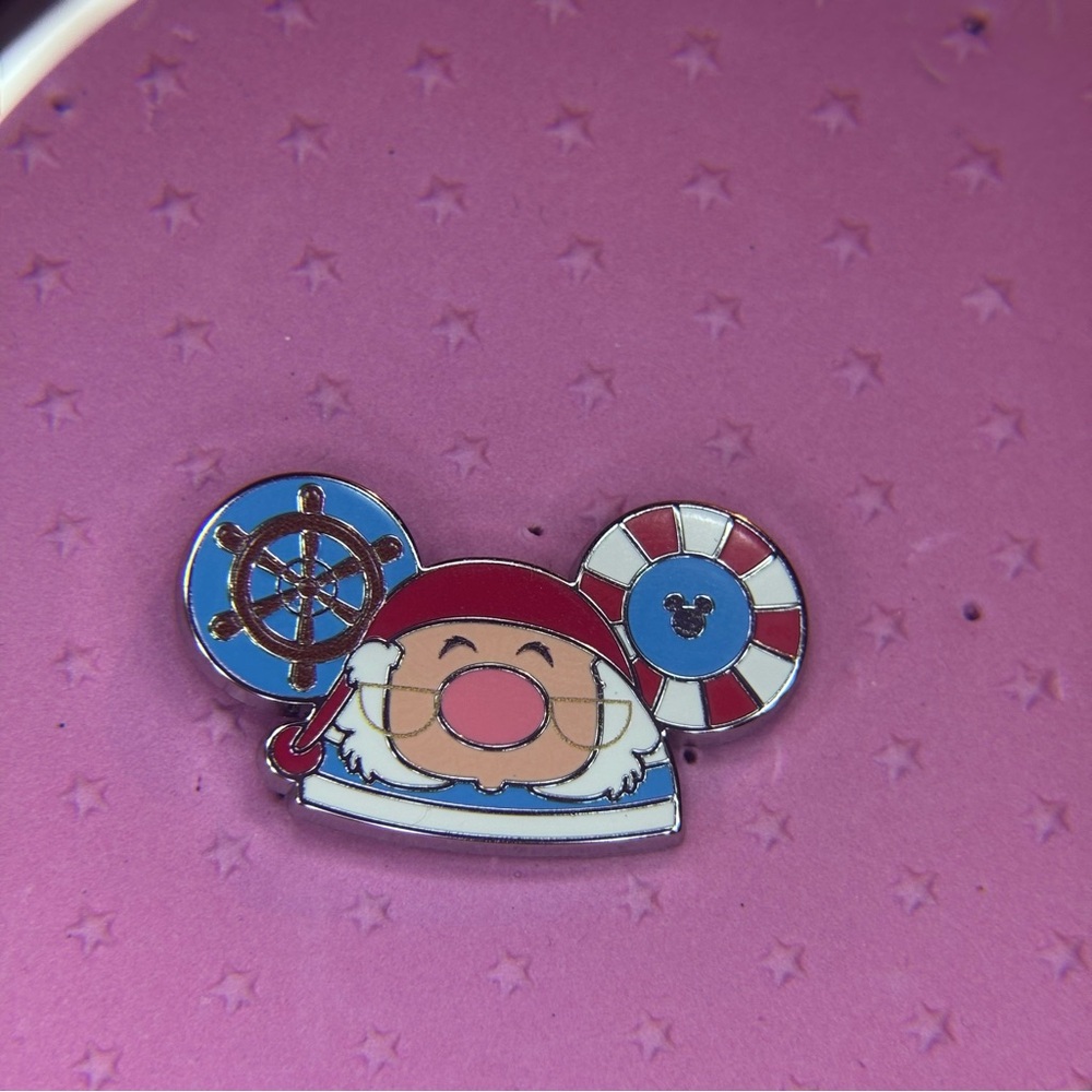 💙Disney Mr. Smee Pin